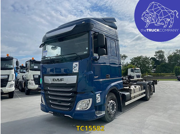 Container transporter/ Swap body truck DAF XF