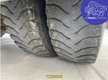 Tractor unit Renault T 440: picture 4