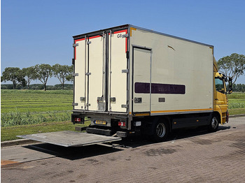 Refrigerator truck Mercedes-Benz ATEGO 824 CARRIER MULTI TEMP: picture 3