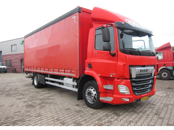 Curtainsider truck DAF CF