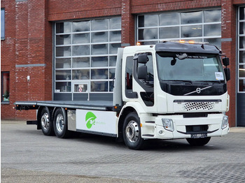 Autotransporter truck VOLVO FE