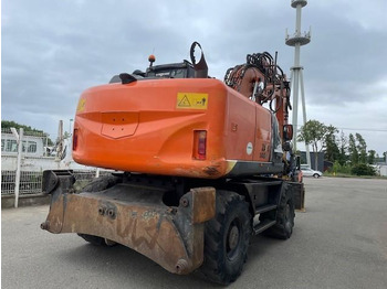 Wheel excavator Hitachi ZX140W-5B: picture 3