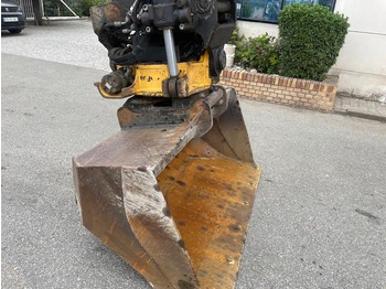 Wheel excavator Hitachi ZX140W-5B: picture 5