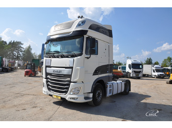 Tractor unit DAF XF 460