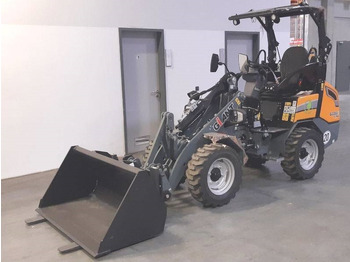 New Skid steer loader Giant G 2200 E X-Tra Elektro / electric: picture 2