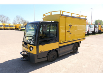 Tow tractor LINDE