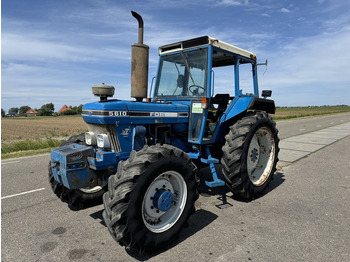 Farm tractor FORD