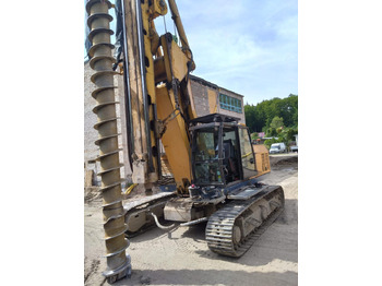 Pile driver BAUER