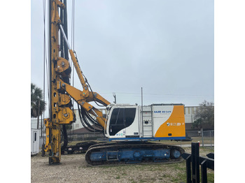 Pile driver BAUER