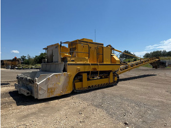 Slipform paver GOMACO