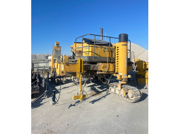 Slipform paver GOMACO