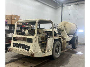 Concrete mixer truck