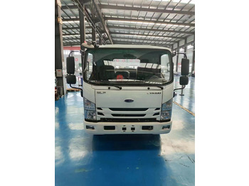 New Lavatory service truck Toilet truck ISUZU: picture 3