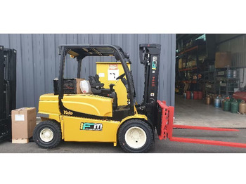 Electric forklift YALE