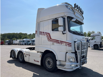 Tractor unit DAF XF530: picture 1