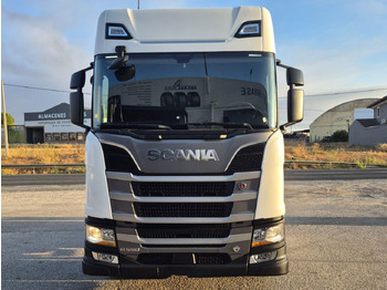 Tractor unit Scania R 590: picture 2