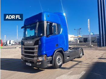Tractor unit