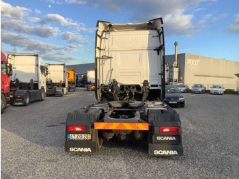 Tractor unit UVES05250009: picture 4