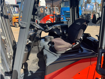 Electric forklift LINDE E20PHL-02 Elektro Triplex Kabine Heizung integriertes Ladegerät: picture 5