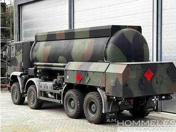 New Tank truck Iveco 340E42 8x8: picture 4