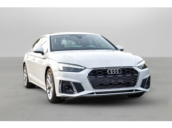 Sedan AUDI