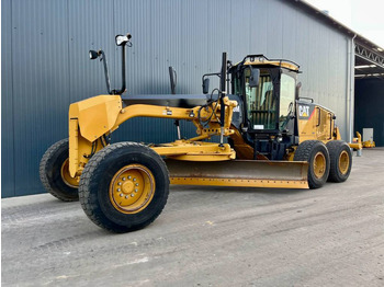 Grader CATERPILLAR 140M
