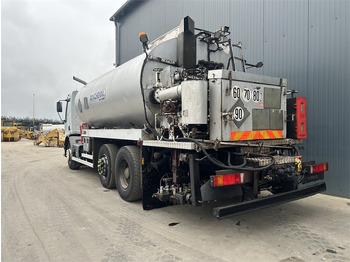 Asphalt distributor for transportation of bitumen Renault Rincheval - 12.000 Liter: picture 4