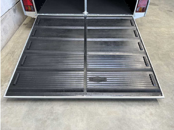 New Horse trailer BOECKMANN Duo Esprit silv+bl SK TrS 100 Pferdeanhänger: picture 3
