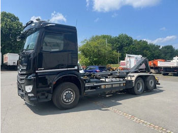 Hook lift truck MERCEDES-BENZ Arocs 2651