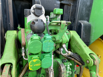 Farm tractor John Deere 6110: picture 5