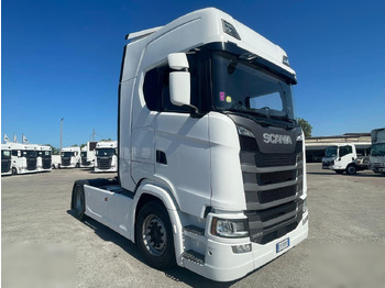 Tractor unit SCANIA S 500
