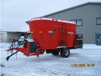 Forage mixer wagon KUHN