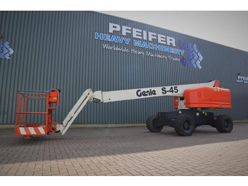 Telescopic boom GENIE S45