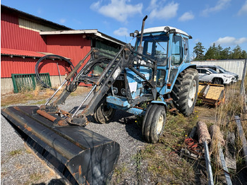 Farm tractor FORD