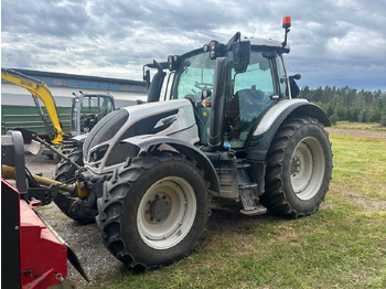 Farm tractor VALTRA N134