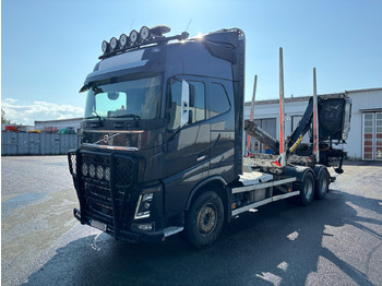 Log truck VOLVO FH16