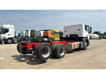 Cab chassis truck Scania 124 - 400 (MANUAL GEARBOX / MANUAL PUMP / 6X2): picture 4