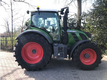 Farm tractor Fendt 513 Vario S4 PowerPlus: picture 2