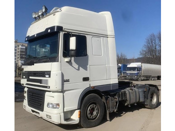 Tractor unit DAF XF 95: picture 2