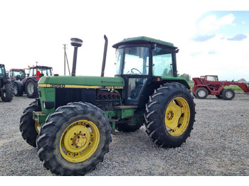 Farm tractor JOHN DEERE 3050