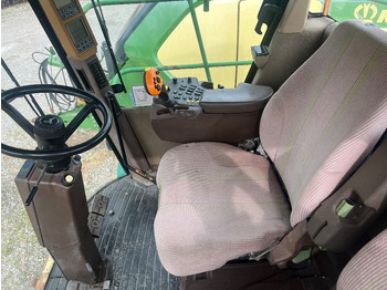 Forage harvester John Deere 7700: picture 5