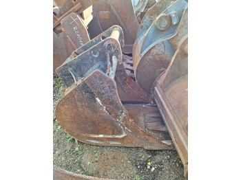 Excavator bucket