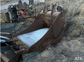 Excavator bucket