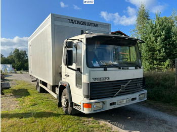 Horse truck VOLVO FL