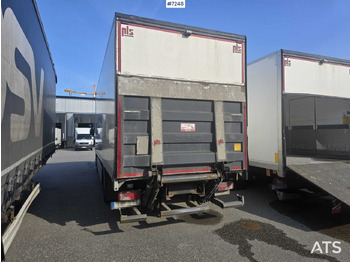 Box truck Scania P320 Box truck with tail lift: picture 3
