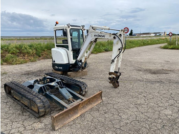 Mini excavator Hyundai ROBEX 25Z-9AK Certificat CE endommagée: picture 3
