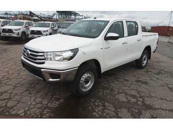 Pickup truck TOYOTA Hilux