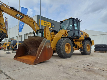 Wheel loader CATERPILLAR 938M
