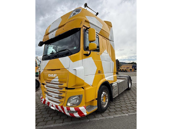 Tractor unit DAF XF 460