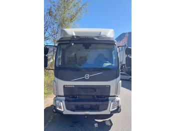 Horse truck Volvo FL280 4x2, E6, Wohnwagen + 2 Pferdeplaetze Volvo FL280 4x2, E6, 7.40m Chassis, Fahrgestell: picture 2